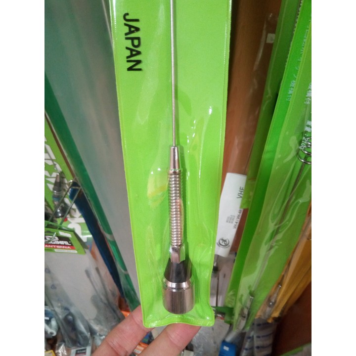 M150-GSA-C - ANTENA VHF DE 1/4 ONDA CON MUELLE Y CONECTOR PL, CROMADA.