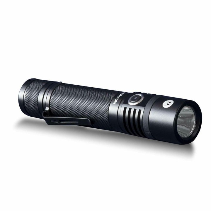 MR550 - LINTERNA RECARGABLE DE 1100 LUMENS