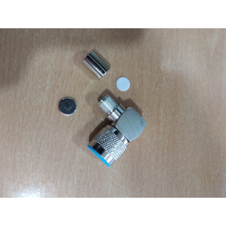 MT-3919 - CONECTOR N MACHO ACODADO CRIMPAR PARA LMR400