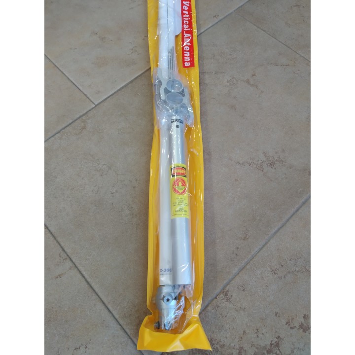 DIAMOND X-300 Antena base doble banda