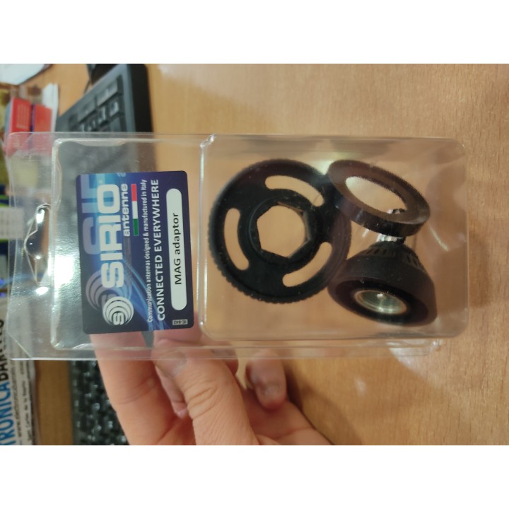 SIRIO MAG-3/8 BASE ADAPTADOR PL-259 Macho a 3/8