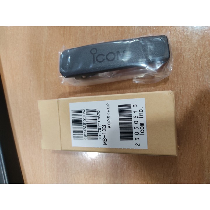 ICOM MB-133 Clip de cinturón para ICOM IC-F1000 y ICOM IC-F2000