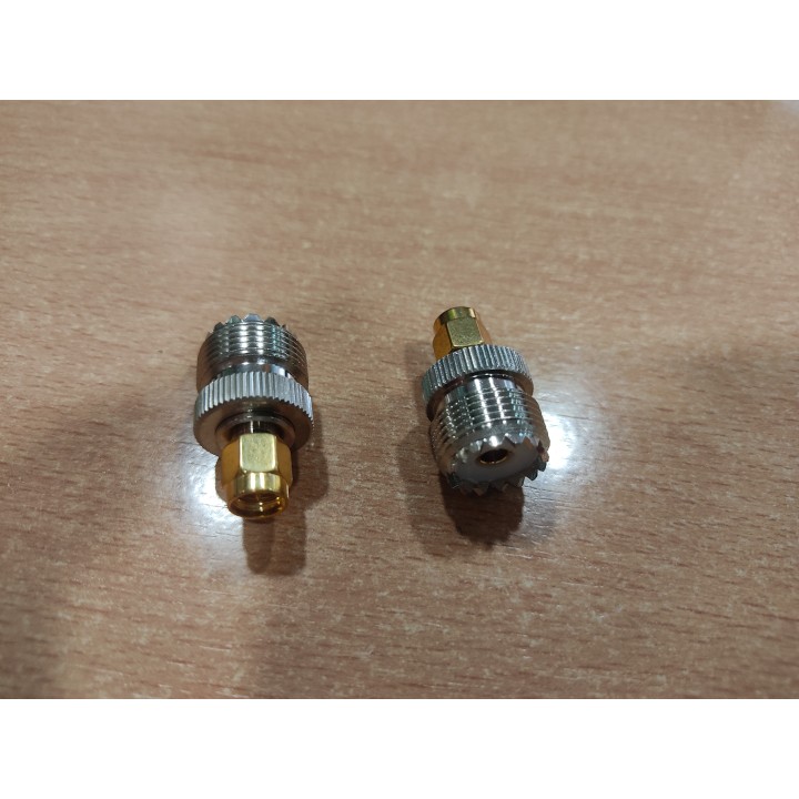 MT-8828 - Adaptador SMA macho / PL hembra.