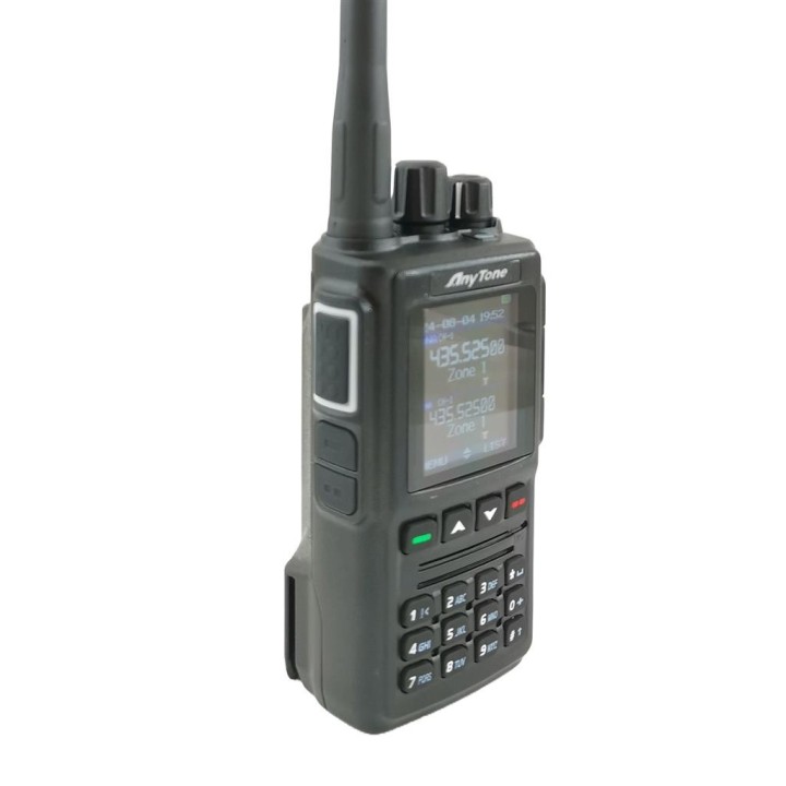 Transceptor portátil analógico / digital DMR para radioaficionados 144 / 430 MHz.