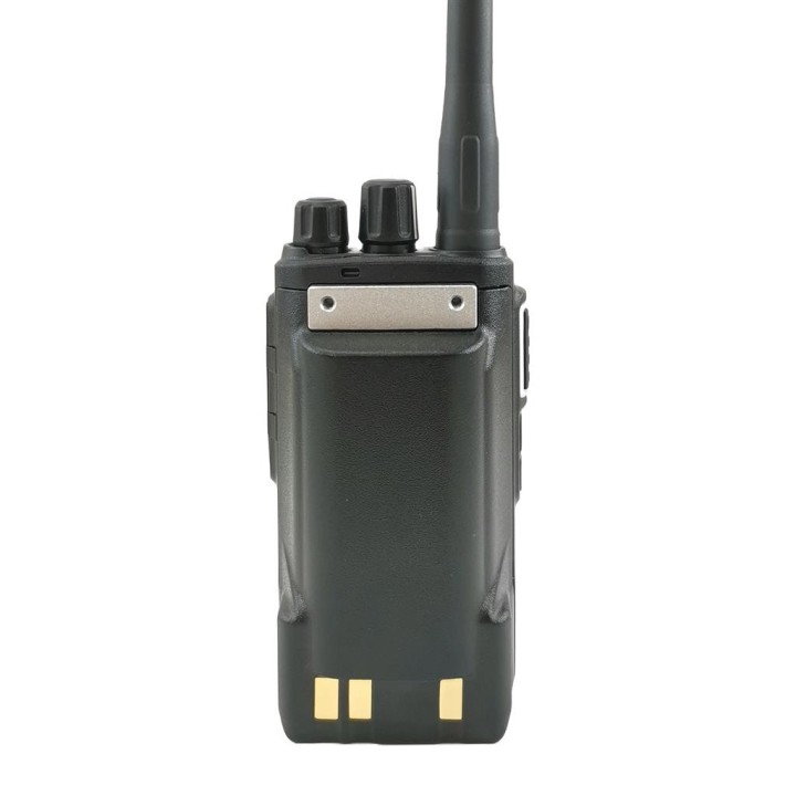 Transceptor portátil analógico / digital DMR para radioaficionados 144 / 430 MHz.