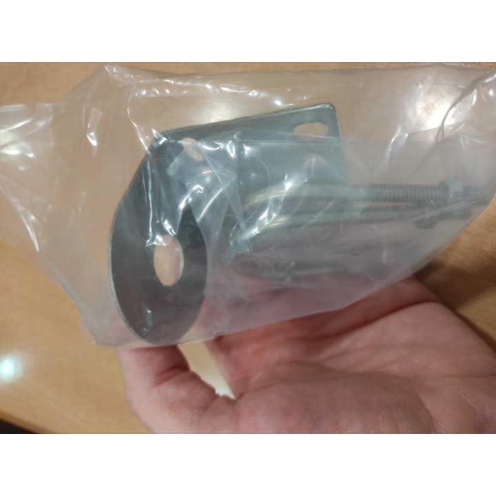 TS-10 Soporte escuadra para barra o retrovisor.