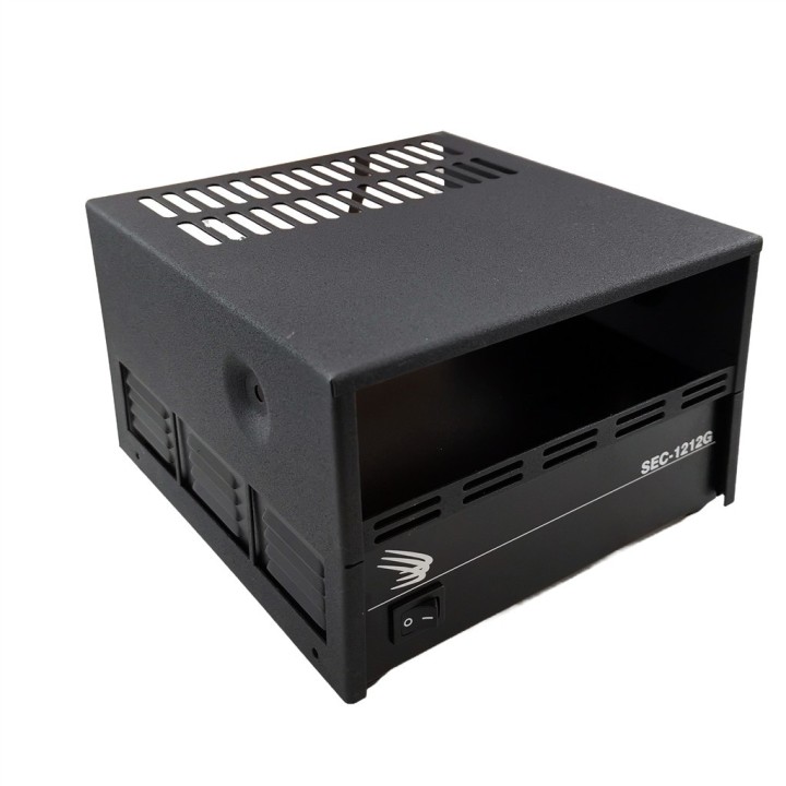 Caja integradora para emisoras MOTOROLA y fuente alimentación SAMLEX