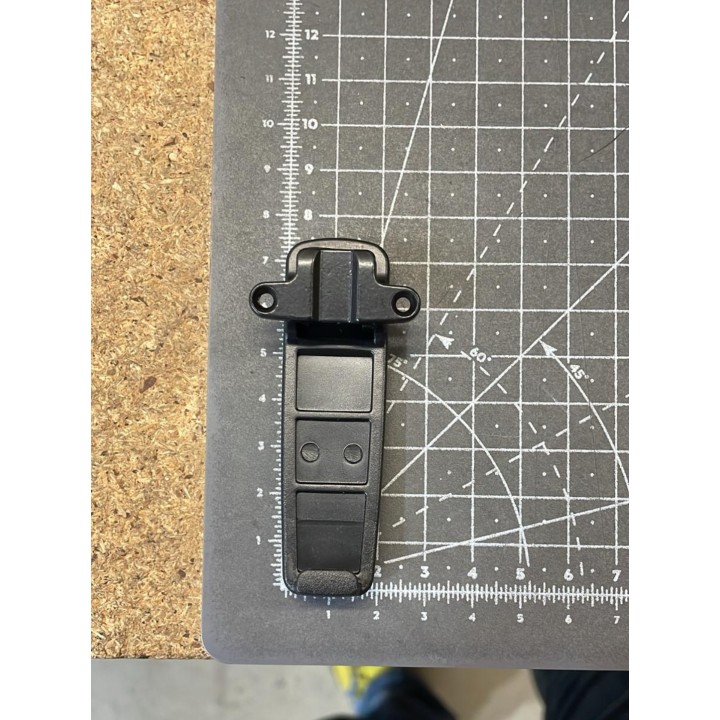 YAESU SHB-18 CLIP SUJECCIÓN FT-4X, FTA-250, FT-25 Y FT-65