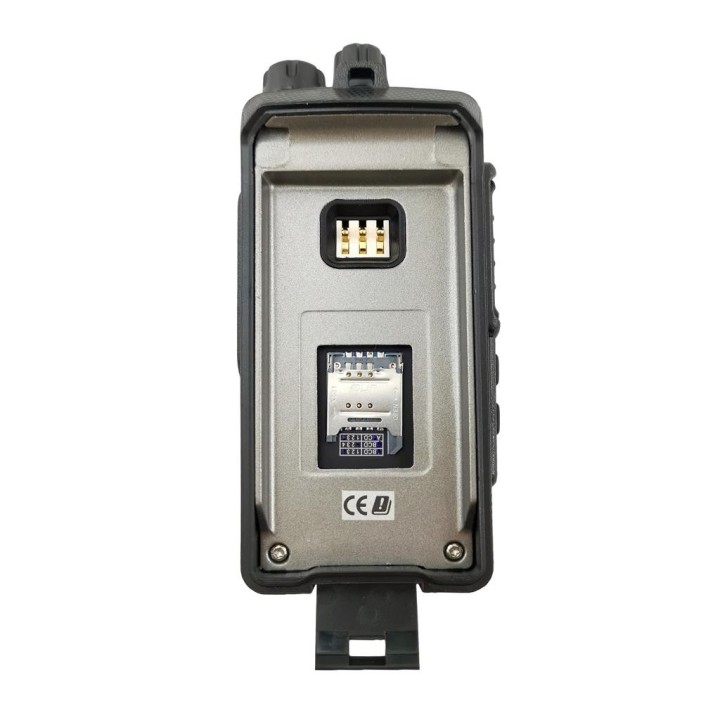 Transceptor portátil GSM/3G/4G para comunicaciones PoC.