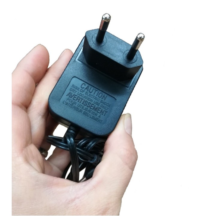 ALIMENTADOR TECSUN PL-660