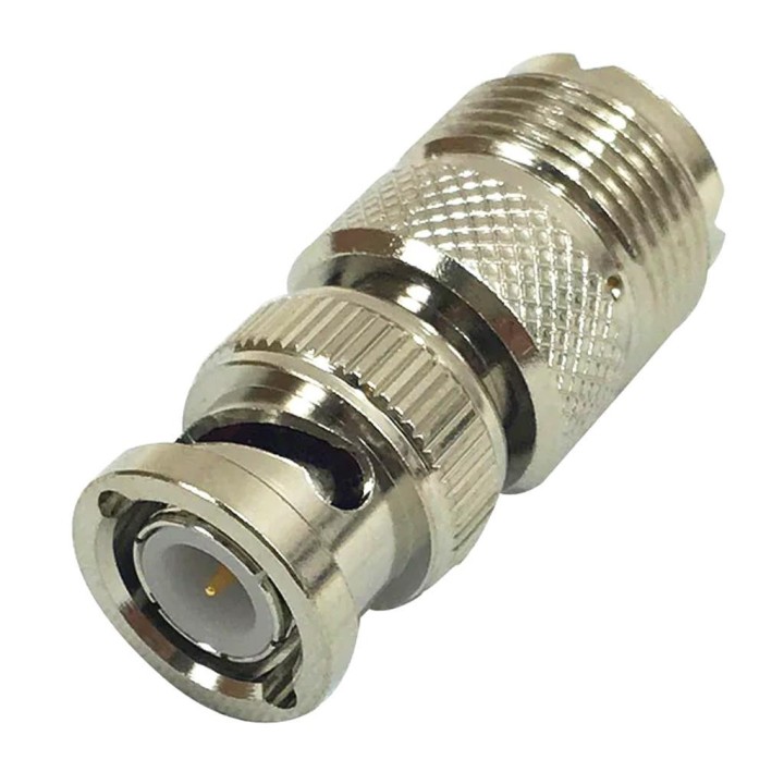 MT-9960  Adaptador BNC macho / PL hembra.
