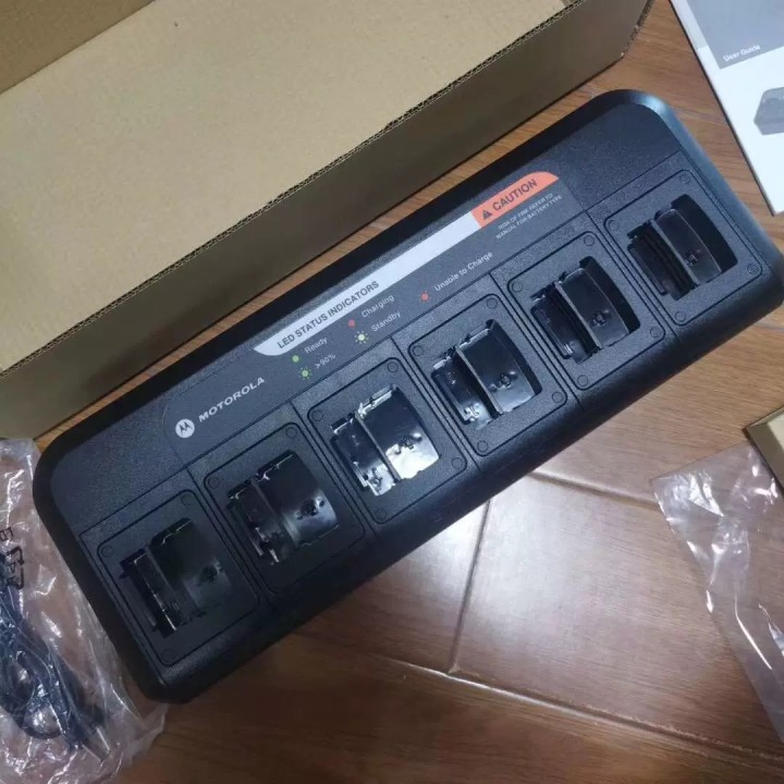 MOTOROLA NNTN6908 Cargador múltiple 6 Walkies MTP830 / 850 / 850 S