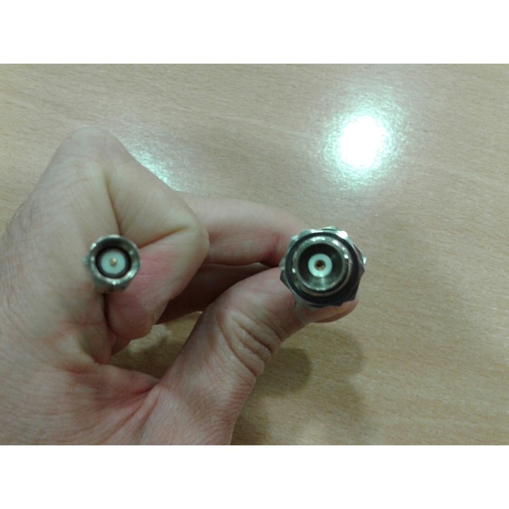 CABLE LATIGUILLO ADAPTADOR SMA MACHO A BNC HEMBRA