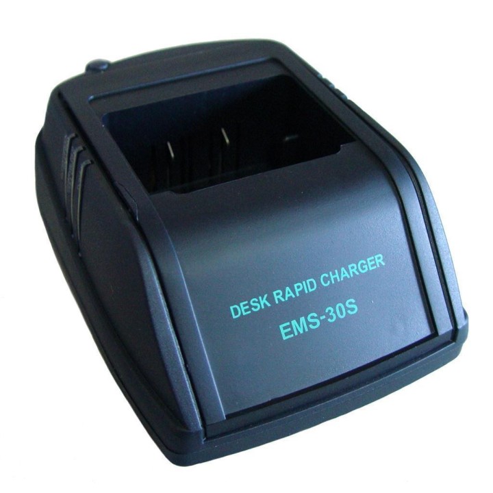 EMS-30-S-390 - CARGADOR RÁPIDO-LENTO DE SOBREMESA PARA STANDARD